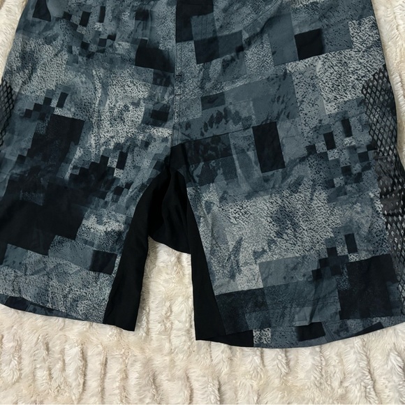 ADIDAS Climalite CrackKills Men’s Geometric Print Shorts - Picture 6 of 16